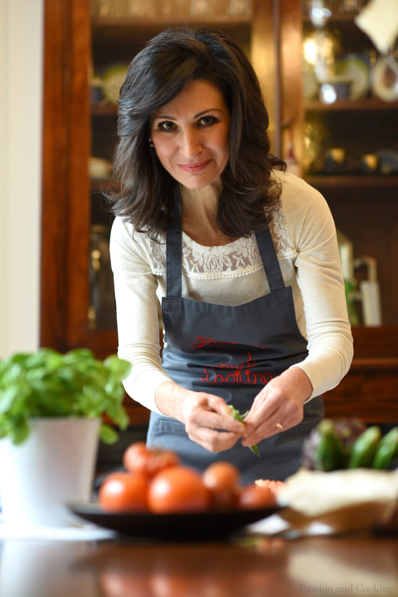 Fresh, seasonal and healthy ingredients always make better recipes. Cooking with Paola in Lake Como (Italy)